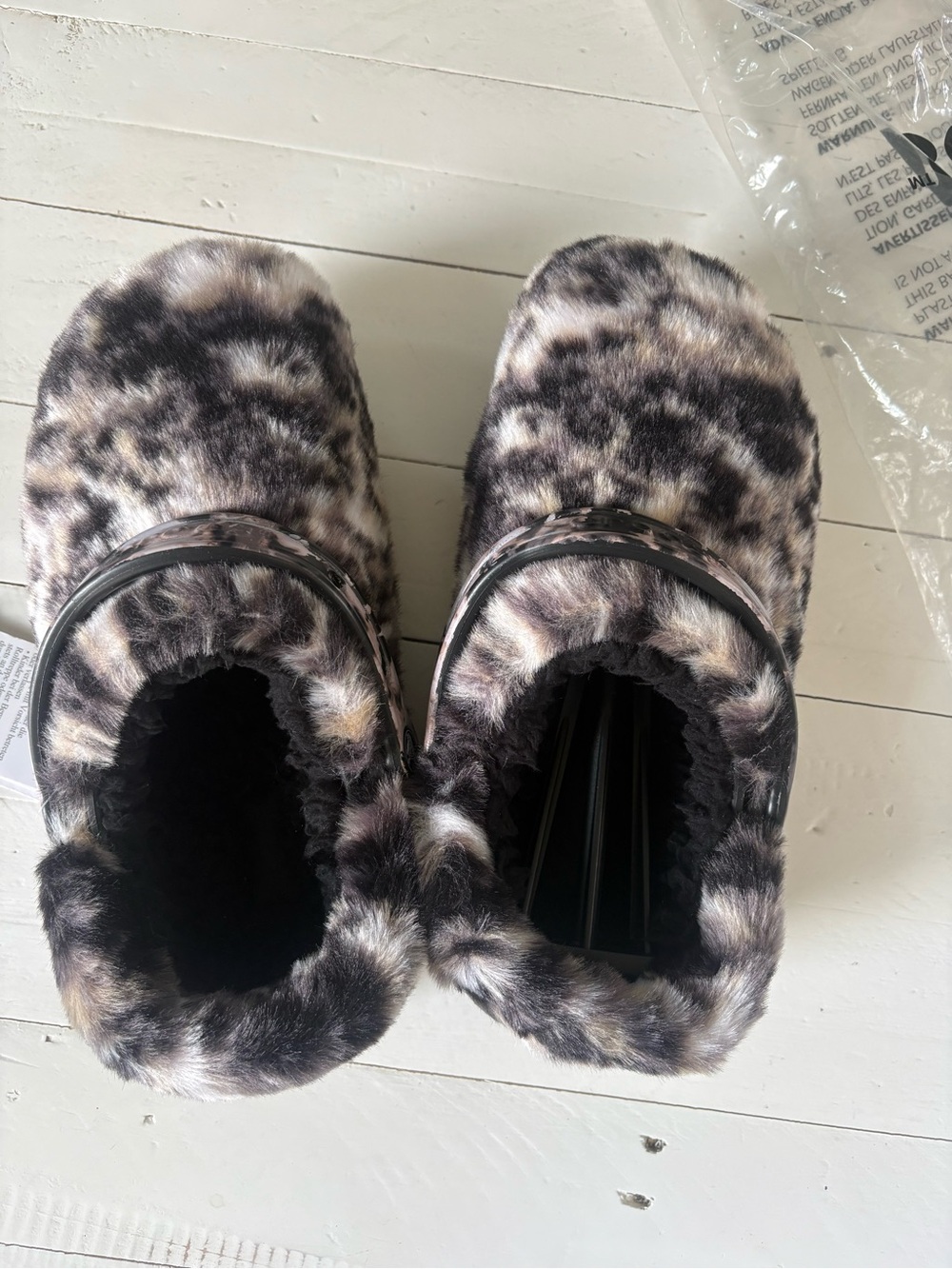 CROCS Women's Faux Fur Leopard-Patterned Clog Mules in Black & Cream